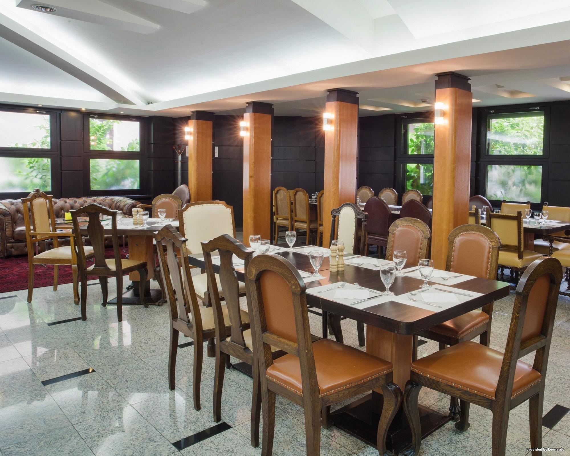 Hotel Forum Garni Subotica Esterno foto